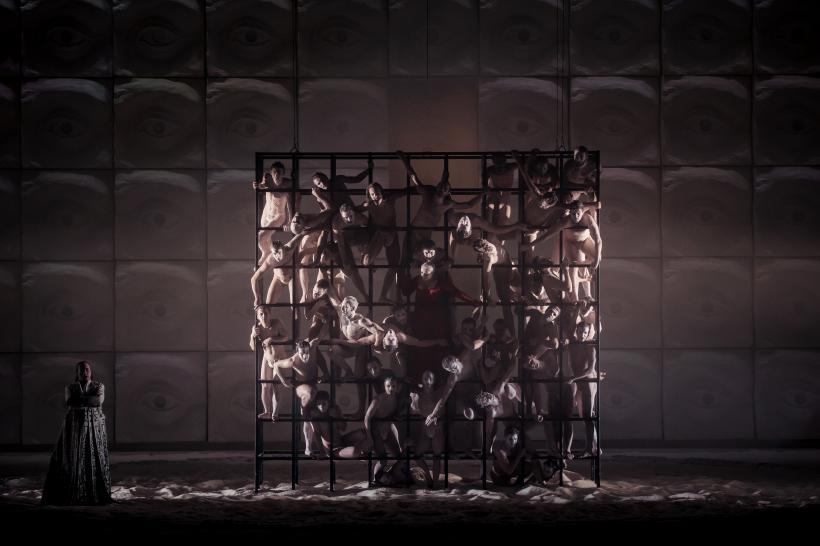 Ultimele reprezentații ale stagiunii cu Oedipe de Enescu în regia lui Stefano Poda 18892711