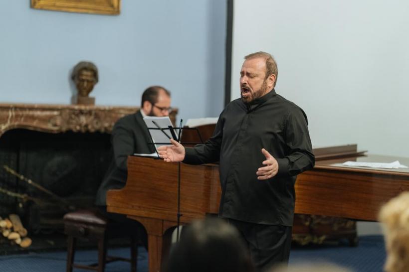 Bucharest Opera Festival 2024 lansat la Londra cu un recital de succes susținut de Marta Sandu Ofrim și Daniel Magdal pe scena ICR Londra 18893009