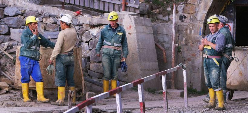 Canadienii încep încă o aventură minieră în România. Compania Leading Edge Materials vrea să exploateze materii prime critice în țară