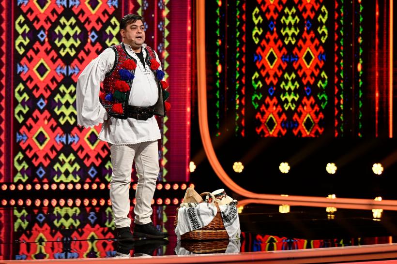 Nury Guney revine pe scena iUmor cu un număr savuros, duminică, de la ora 20.00, la Antena 1  ,,După ce bei horincă, ți se schimbă naționalitatea în maramureșean!” 18892982