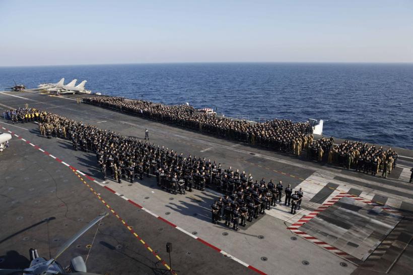 Portavionul Charles de Gaulle va intra pentru prima dată sub control operaţional al NATO