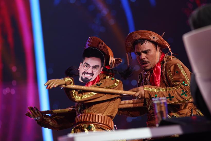 Un brazilian surprinde cu o reprezentație spectaculoasă de jonglerie, duminică, de la ora 20.00, la iUmor. „Am locuit pe străzile din Brazilia mai bine de 15 ani!” 18893827