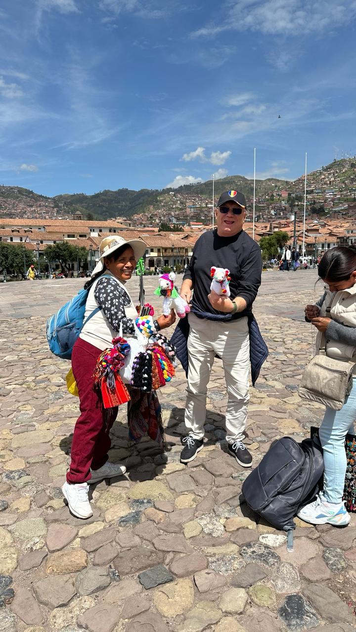 Peru, văzut din stradă, printre oameni 18893871