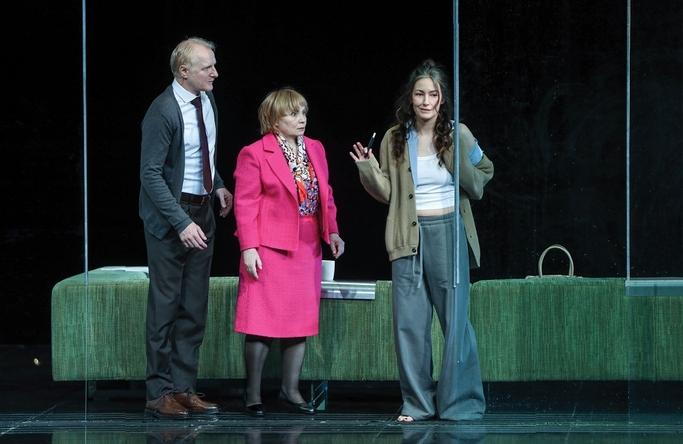 Premiera „Hedda Gabler” în regia lui Thomas Ostermeier la TNB – sâmbătă 13 aprilie 18894041