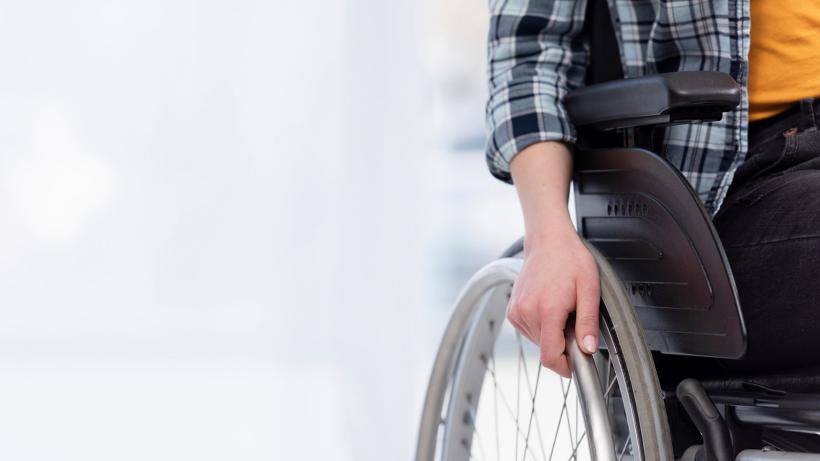 FACIAS cere în instanță respectarea drepturilor persoanelor cu handicap. Guvernul ignoră cu bună-știință legea