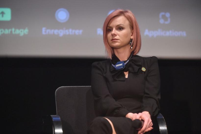 Limbaj dublu în tabăra progresistă. O caricatură a luptei anticorupție: cu listele pline de candidați „penali”, USR strigă „Hoții! Hoții!” 18894905