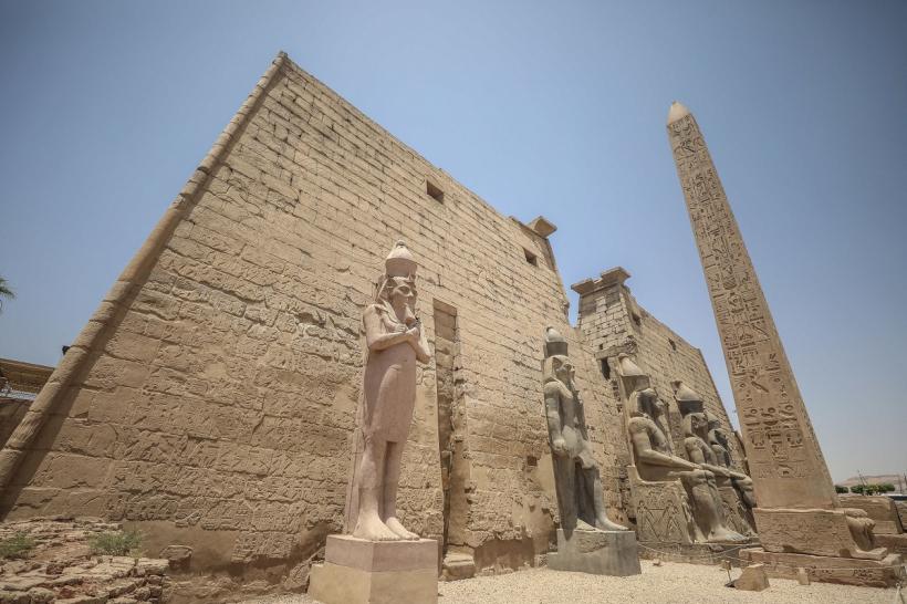 Egiptul a recuperat o statuie furată a lui Ramses al II-lea, veche de 3.400 de ani 18895283