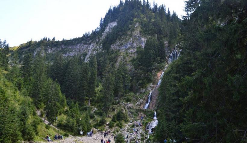 Povestea tragică a Cascadei Cailor din Maramureș: "O furtună monstruoasă a pus stăpânire pe întreg cerul..." 18895304