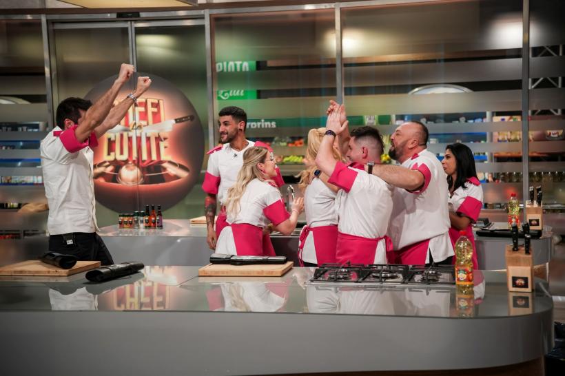 Cel dintâi battle de la Chefi la cuțite, câștigat de echipa lui Chef Richard Abou Zaki. Confruntare tensionată diseară: primele două amulete ale sezonului, lansate în joc 18895543