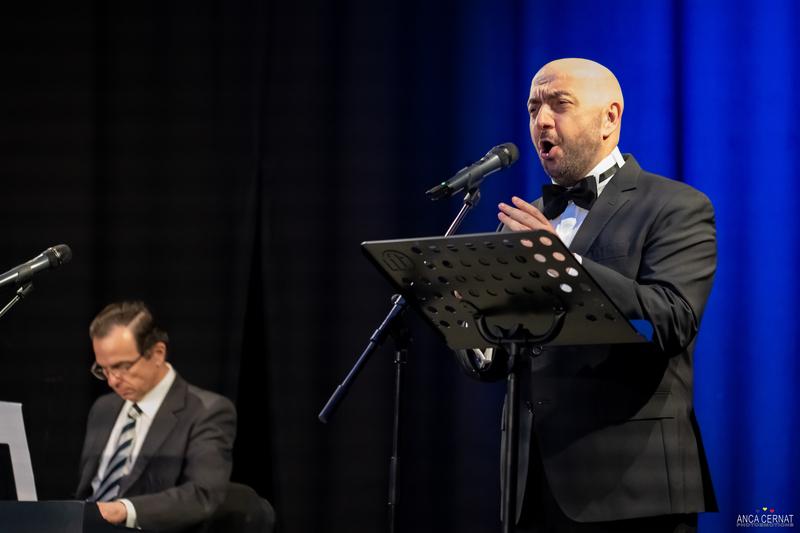 Emoţie şi dramatism în concertul de ARII CELEBRE susţinut de tenorul Ştefan von Korch, baritonul Lucian Petrean şi pianistul Alexandru Petrovici la Sala Dalles 18895631