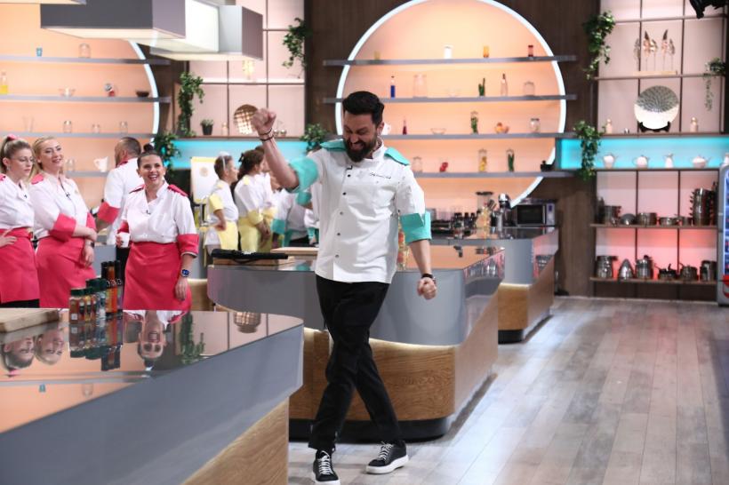 Echipa lui Chef Orlando Zaharia a câștigat battle-ul ieri seară, la Chefi la cuțite, iar proba individuală a eliminat o concurentă în tunică roz 18895834