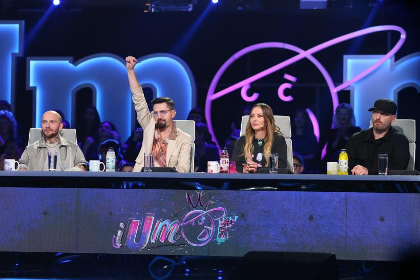 Jessica Karlen, din Suedia, direct pe scena iUmor, cu un super moment de stand-up comedy, duminică, de la ora 20:00, la Antena 1. Delia: ,,Ești minunată, delicioasă, momentul tău a fost magic!” 18895984