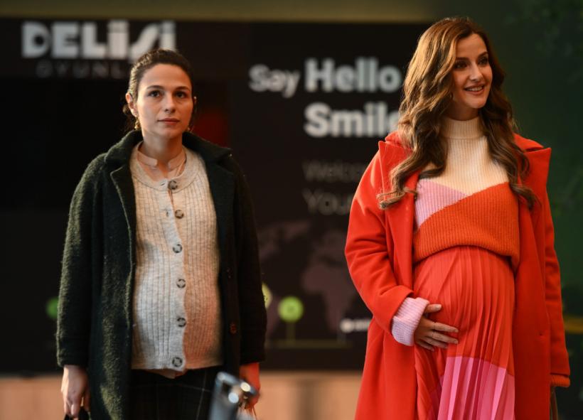 Serialul Povești nespuse, disponibil în AntenaPLAY. Povestea care a cucerit o lume întreagă ajunge în România 18895899