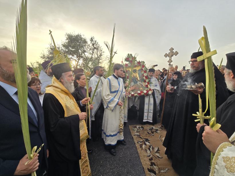 Florii 2024: Hristos a intrat astăzi în Ierusalim purtat pe brațe de români