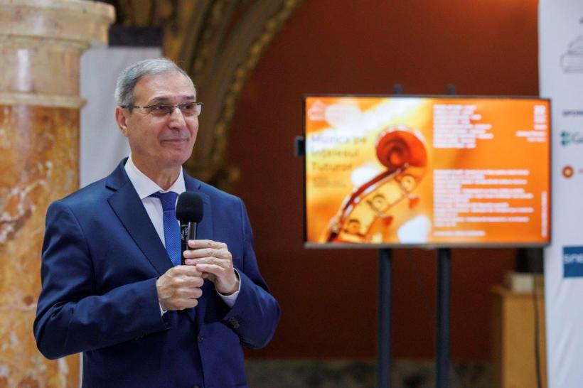 Istoria pe care o vrem, o facem împreună: Filarmonica George Enescu și Ateneul Român își propun să devină inima culturală a Bucureștiului, un punct de conectare a României la pulsul muzicii, ideilor și valorilor universale 18896075