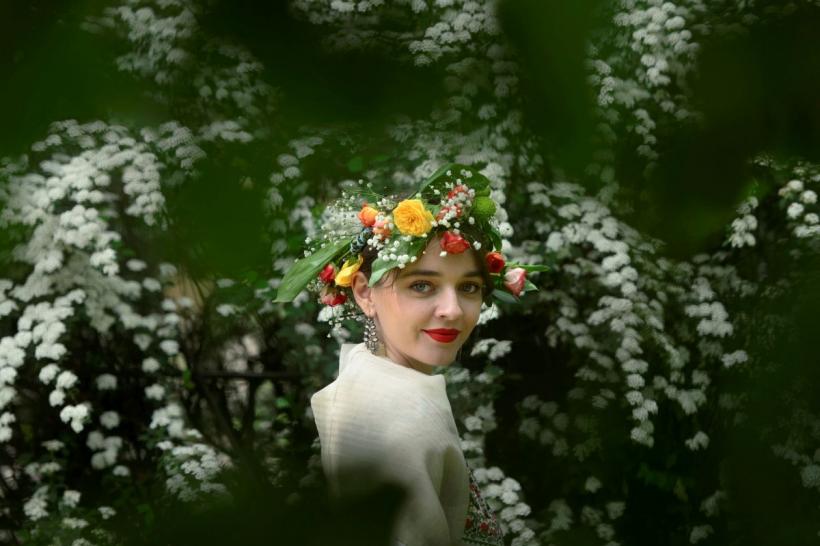 Aproape 2 milioane de români au nume de floare. Topul numelor care se serbează în Duminica Floriilor