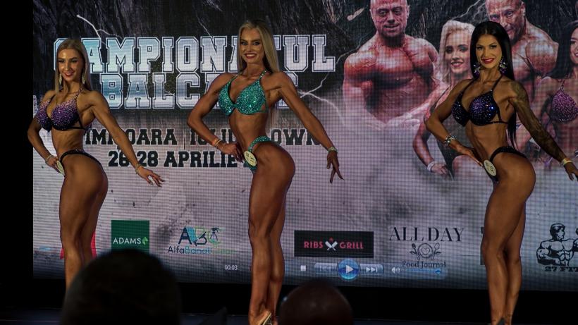 O timișoreancă este dublă campioană Balcanică și campioană absolută la Culturism 18896309