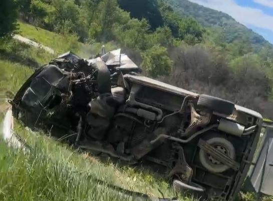 Carambol teribil cu opt răniți, între care trei copii, în Caraș-Severin 18896610