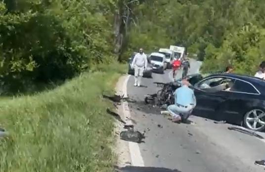 Carambol teribil cu opt răniți, între care trei copii, în Caraș-Severin 18896612