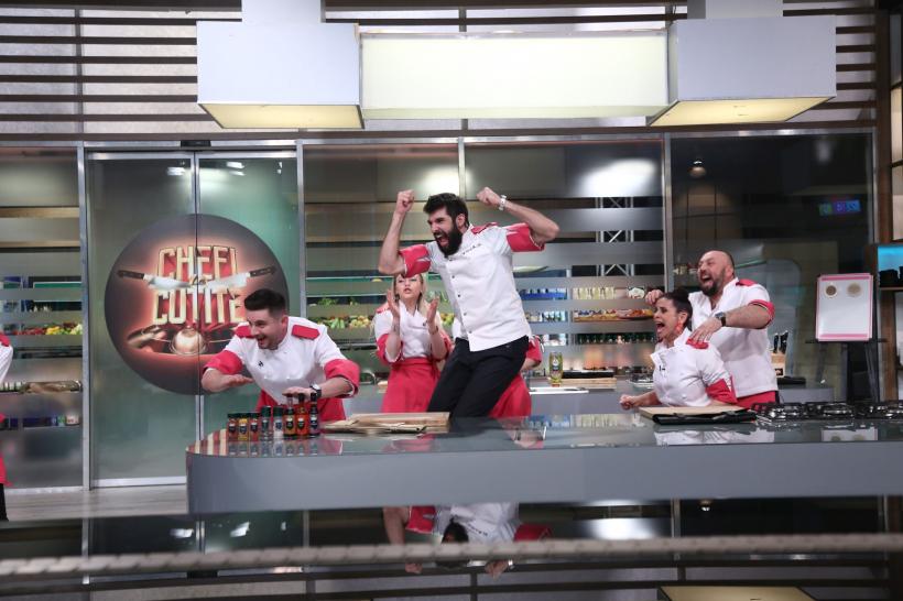 Echipa lui Chef Richard Abou Zaki, învingătoare în ediția de ieri Chefi la cuțite. Chef Ștefan Popescu lansează o amuletă la battle-ul de diseară 18896751