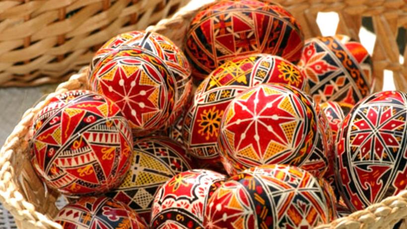 „La Paști”.  Tainicele  înțelesuri  ale sărbătorilor, dezvăluite de  Ioan-Aurel Pop 18896925