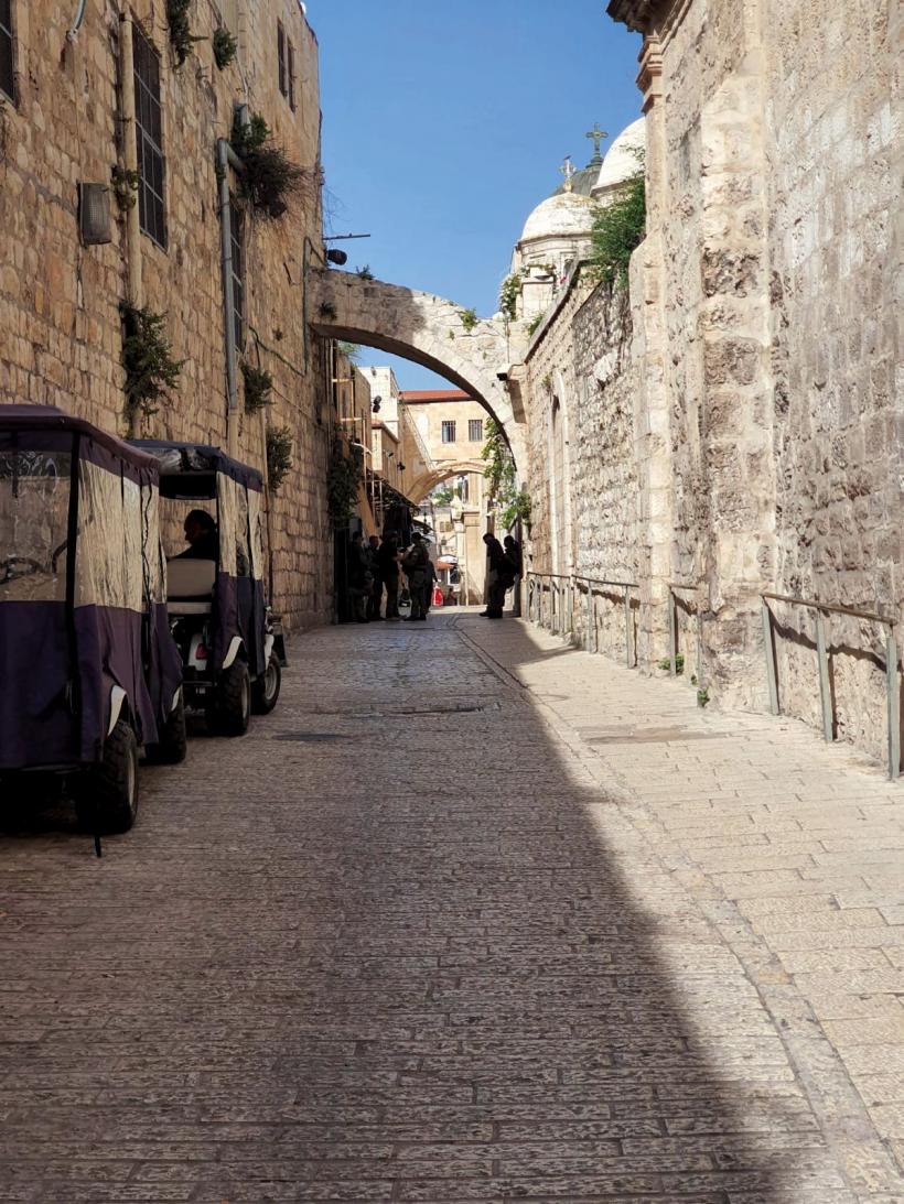 Mormântul Sfânt, sub umbra războiului: pustiu, soldați și ură 18896942