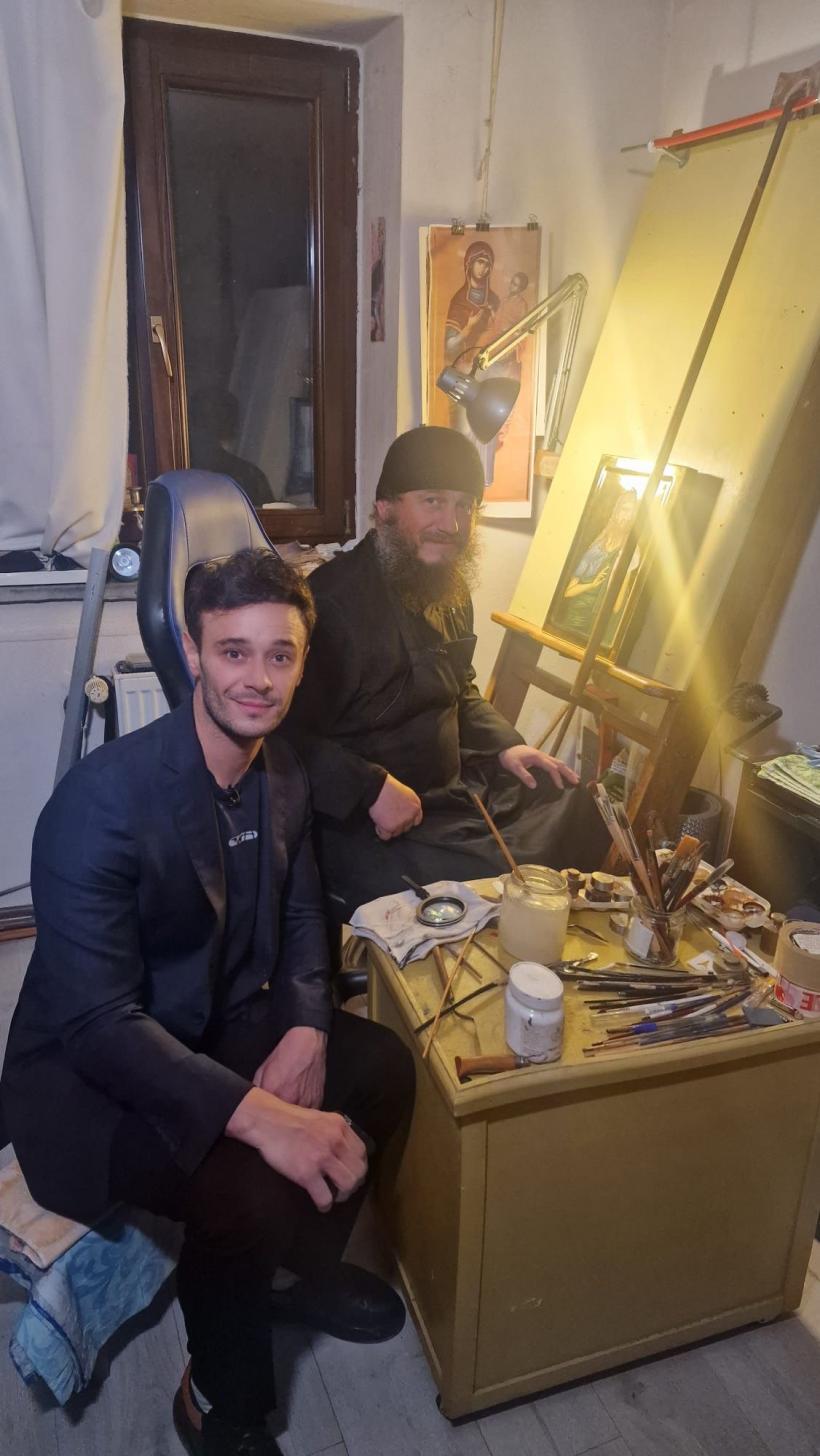 În noaptea de Înviere, Antena Stars difuzează emisiunea-documentar: „Muntele Athos - Punte între cer şi pământ”, filmată chiar pe Muntele Sfânt 18897035