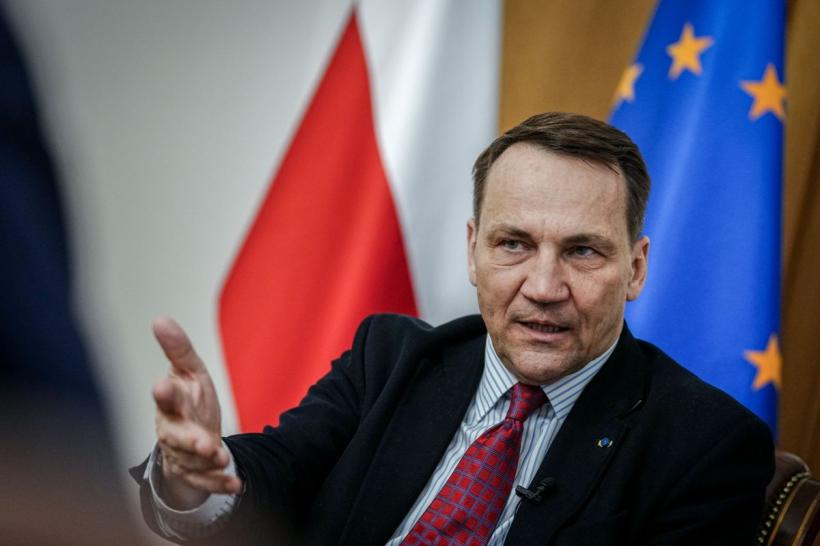 Polonia vrea să aibă cele mai bune legături cu SUA, indiferent cine se află la putere