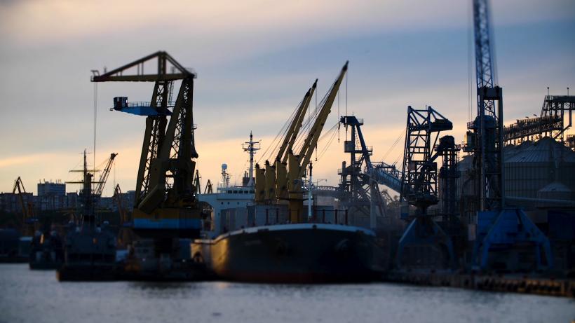 Fără viziune și strategie, România a ratat încă un tren: Portul Constanța nu a reușit să recâștige rolul de hub la Marea Neagră