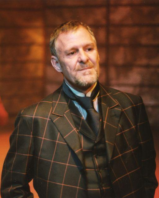 A murit un cunoscut actor din îndrăgita serie Game of Thrones 18897432