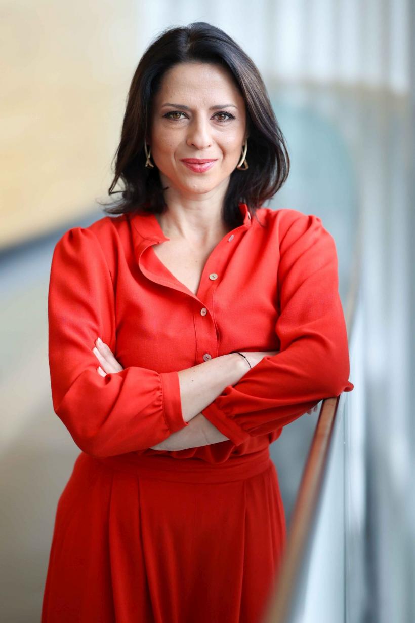 Oferta lui Cioloș pentru europarlamentare. Candidați plătiți regește din banii contribuabililor sau personaje fără venituri în ultimul an 18897693