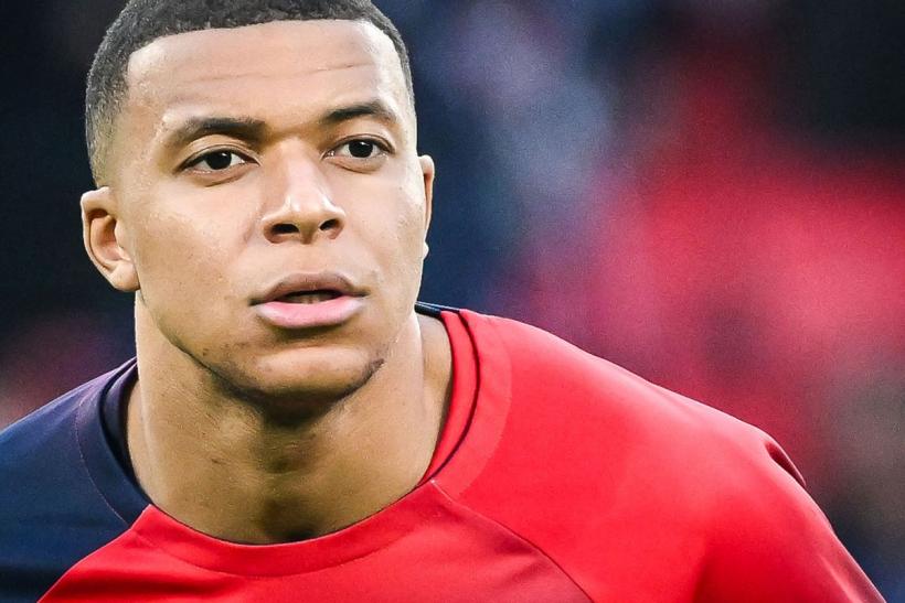 Kylian Mbappe pleacă de la Paris Saint-Germain 18897947