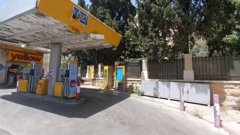 Când crucea atrage bolovani. Patimile călugărilor români din Țara Sfântă 18898091