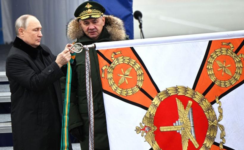 Elita de la Kremlin, zguduită de decizia lui Putin. De ce a fost înlăturat șeful armatei ruse  18898237