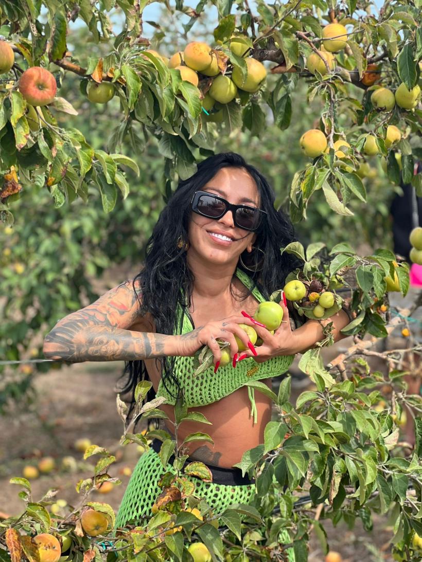 Poftiți pe la noi: Poftiți în Dobrogea! este invitația pe care Nea Marin o lansează către telespectatori 18898482