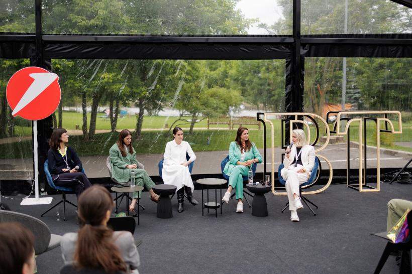 RAD ART FAIR 2024 se deschide pe 16 mai la Hotel CARO 18898644