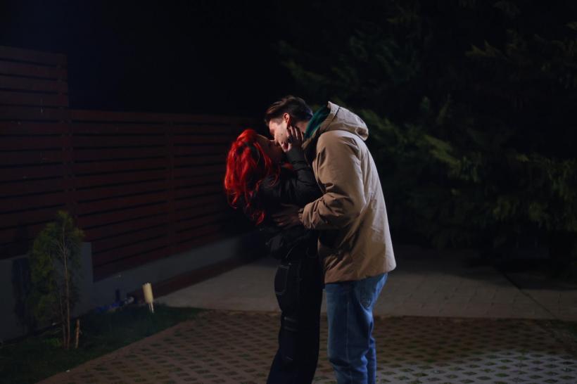 Penultimele episoade ale celui de-al treilea sezon Lia – Soţia soţului meu, în topul preferinţelor publicului comercial feminin. Serialul, lider de audienţă, peste Survivor 18898905