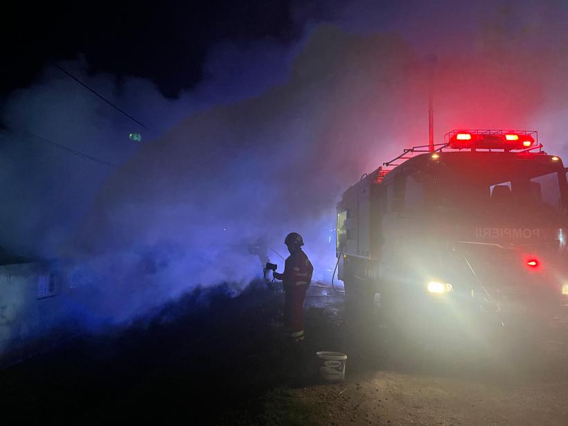 Incendiu devastator la Tulcea: Un bărbat a ars de viu în locuința sa care a luat foc 18898979