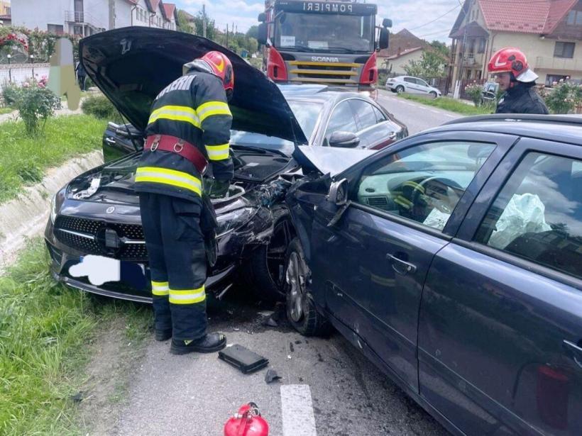 Copil rănit într-un accident cu trei mașini pe o șosea din județul Argeș