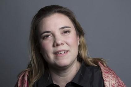 Editura RAO și Cărturești vă invită la o întâlnire cu Ángeles Doñate, autoarea cărții ecranizate de Netflix „Ultimul vagon” 18898952