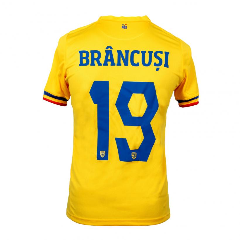 „Legends.” Licitație de Sport, Muzică și Obiecte de Colecție Contemporane, inclusiv secțiunea caritabilă de NFT-uri „Best of Brukenthal”, secțiunea caritabilă „Naționala Culturii” și secțiunea caritabilă „Ajută o mamă să se ridice din nou!" 18899147