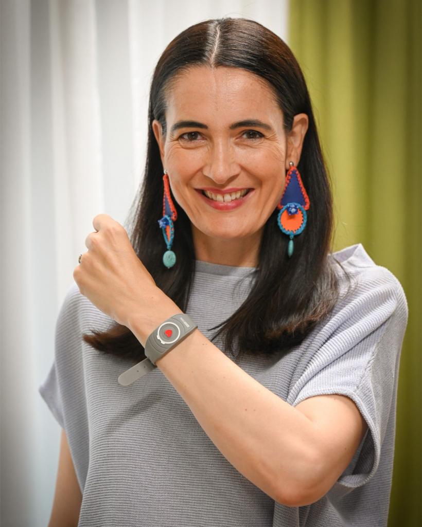 Clotilde Armand, disperată după voturi. Sondaj de opinie folosit, la o lună de la realizarea lui, pentru a-și ataca principalul contracandidat. Tema: a lucrat 3 ani la SRI 18899202