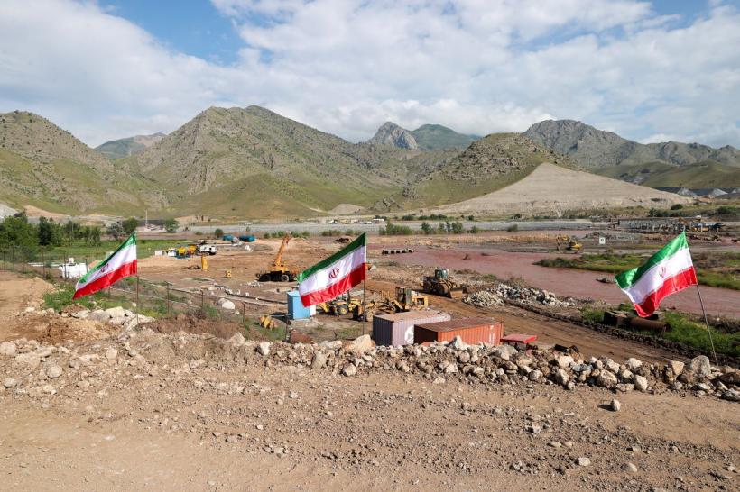 Oficial iranian: Președintele Raisi și ministrul de externe au murit în accidentul de elicopter 18899232