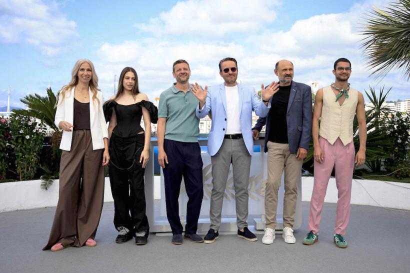 Trei kilometri până la capătul lumii, în regia lui Emanuel Pârvu, primit cu aplauze la Cannes de către public și presă 18899402