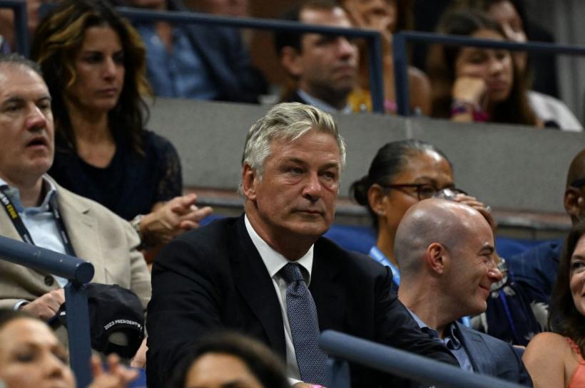 Cunoscutul actor Alec Baldwin va fi judecat pentru omor involuntar 18900148
