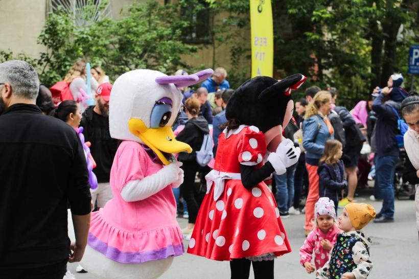 CONCERTE LIVE, SPECTACOLE DE TEATRU, EXPOZIȚII ȘI DANS ÎN PROGRAMUL „STRĂZI DESCHISE, BUCUREȘTI – PROMENADĂ URBANĂ” DIN WEEKENDUL 25-26 MAI 18900210