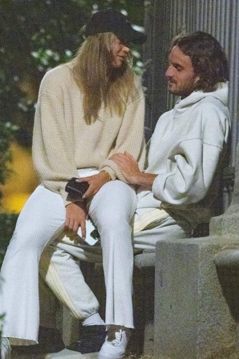 Vedetele tenisului mondial Stefanos Tsitsipas și Paula Badosa sunt din nou împreună, după recenta despărțire 18900155