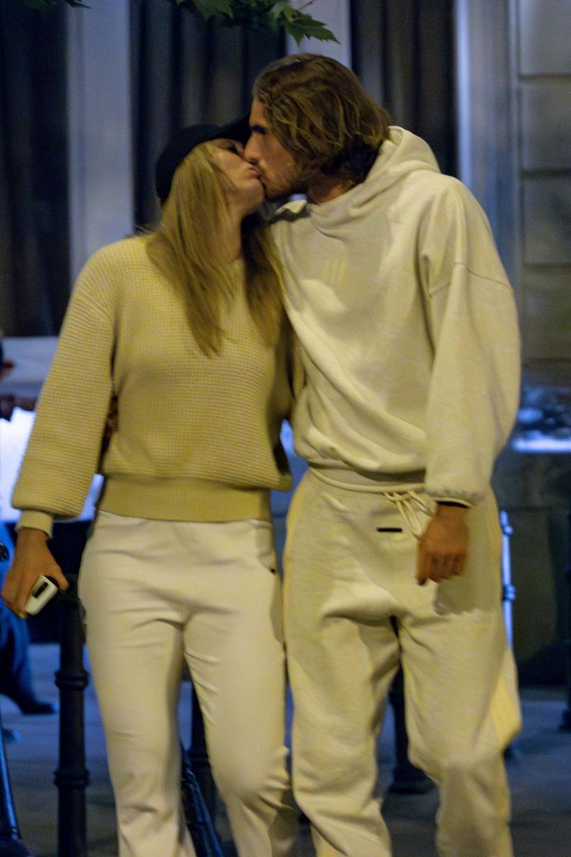 Vedetele tenisului mondial Stefanos Tsitsipas și Paula Badosa sunt din nou împreună, după recenta despărțire 18900157