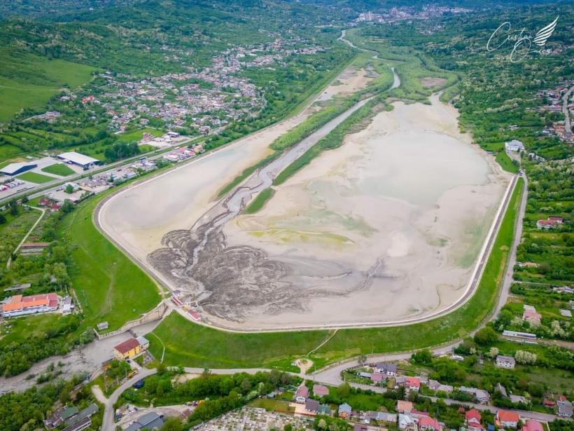 Cel mai straniu proiect UE din România: transformarea Ialomiței în râu de nămol
