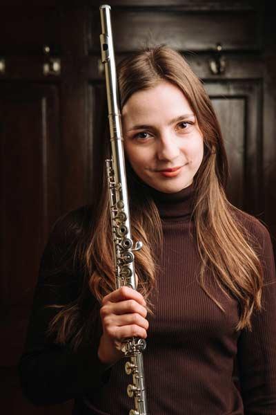 Stagiunea de marți seara. Recital cameral. Diana Nedelea- flaut, Loreta Porumbescu- pian 18900409